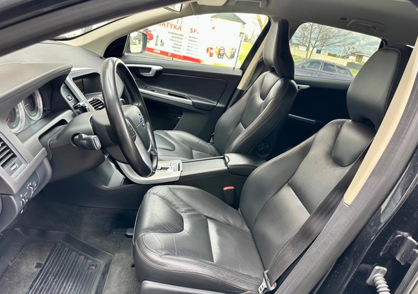 Volvo XC 60 cena 52800 przebieg: 265000, rok produkcji 2011 z Zwoleń małe 631
